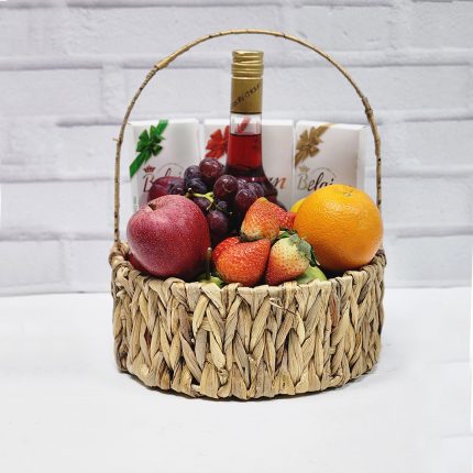 Fanciful_Gift_Basket_Fruit_gift_hampers