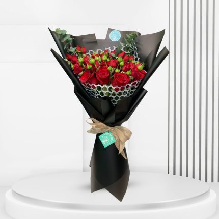 birthday-bouquet-baby-red-roses