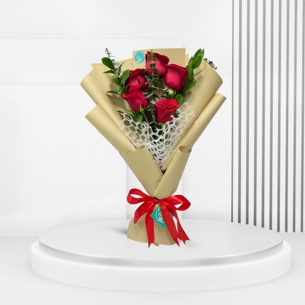 simple-red-roses-bouquet