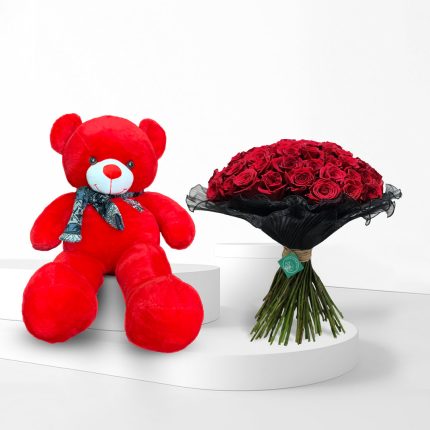 roses bouquet and big teddy