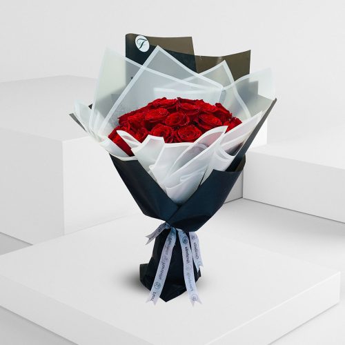 red roses bouquet