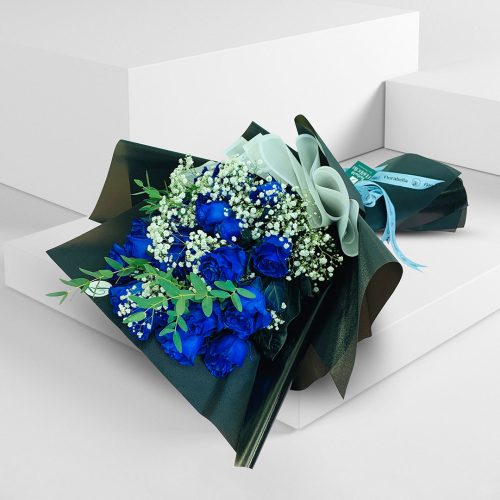 dark blue flower bouquet buy in doha