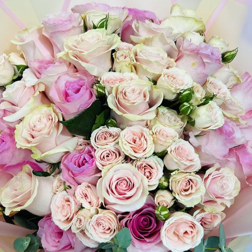 pink mixed flower bouquet