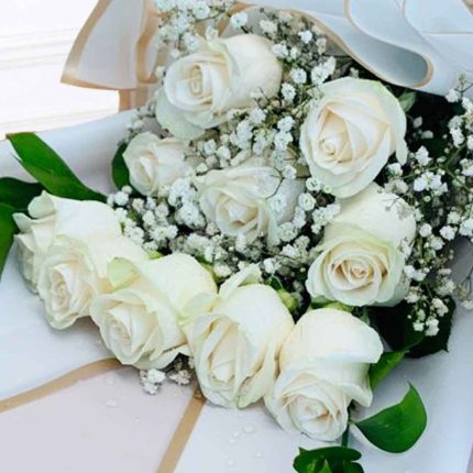 simple white roses bouquet buy online Qatar