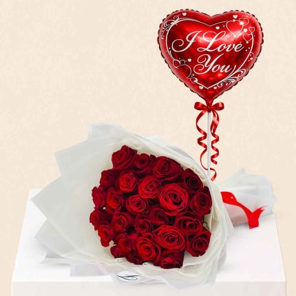 Fresh 25 red roses bouquet with an "I Love You" heart foil balloon, luxury romantic flower combo for birthdays, anniversaries, Valentine's Day, and surprise gifts with same-day delivery in Qatar.