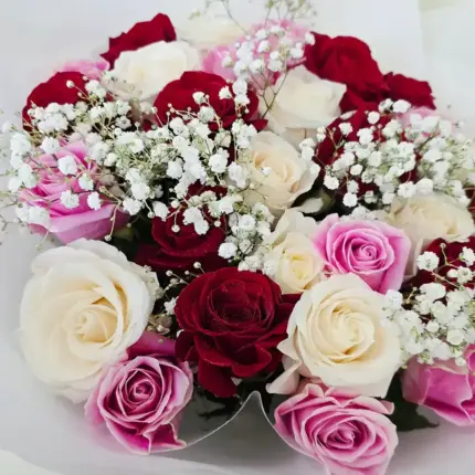 Mixed colour rose bouquet with fresh red, pink, white roses in Qatar